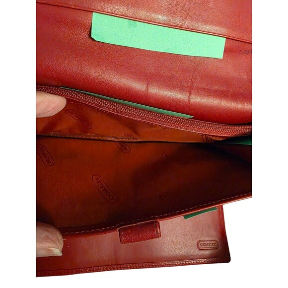 Vintage COACH Hamptons? Red Full-Sz Wallet Tri-Fold Clutch Textured Leather HTF - Picture 12 of 13